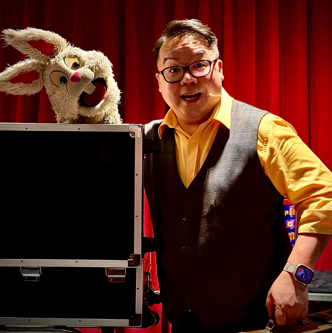 close-up-magic-show